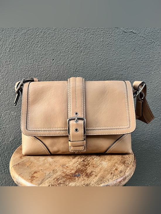 Coach Handbags - Coach F11196 MEDIUM Vintage Camel Y2K Soho Flap Leather Shoulder Bag